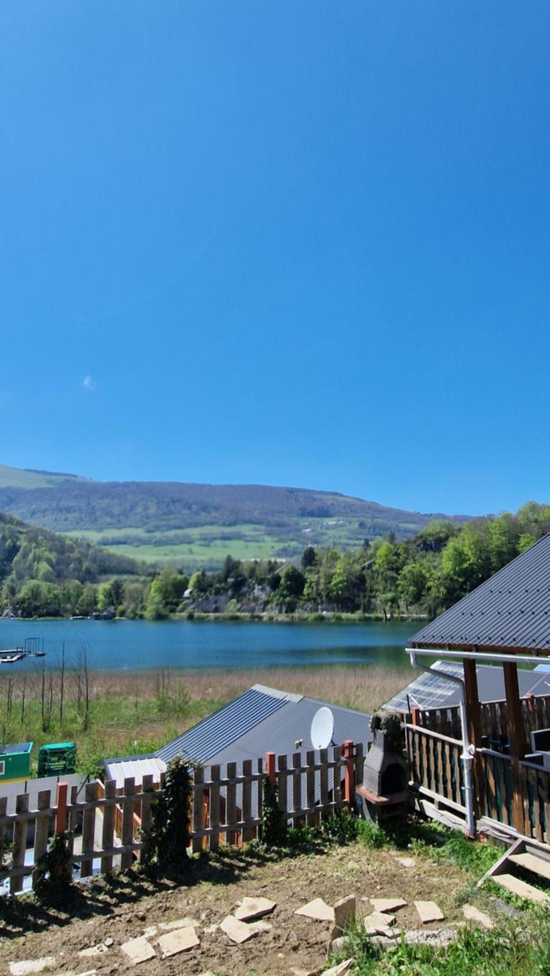 Chalet Bord De Lac Avec Piscine N2E Laffrey Extérieur photo